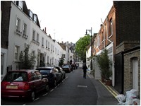 Freee London Events - Talk the walk - Kinnerton street.