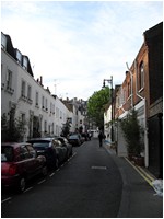 Freee London Events - Talk the walk - Kinnerton street.