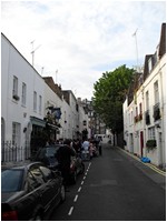 Freee London Events - Talk the walk - Kinnerton street.